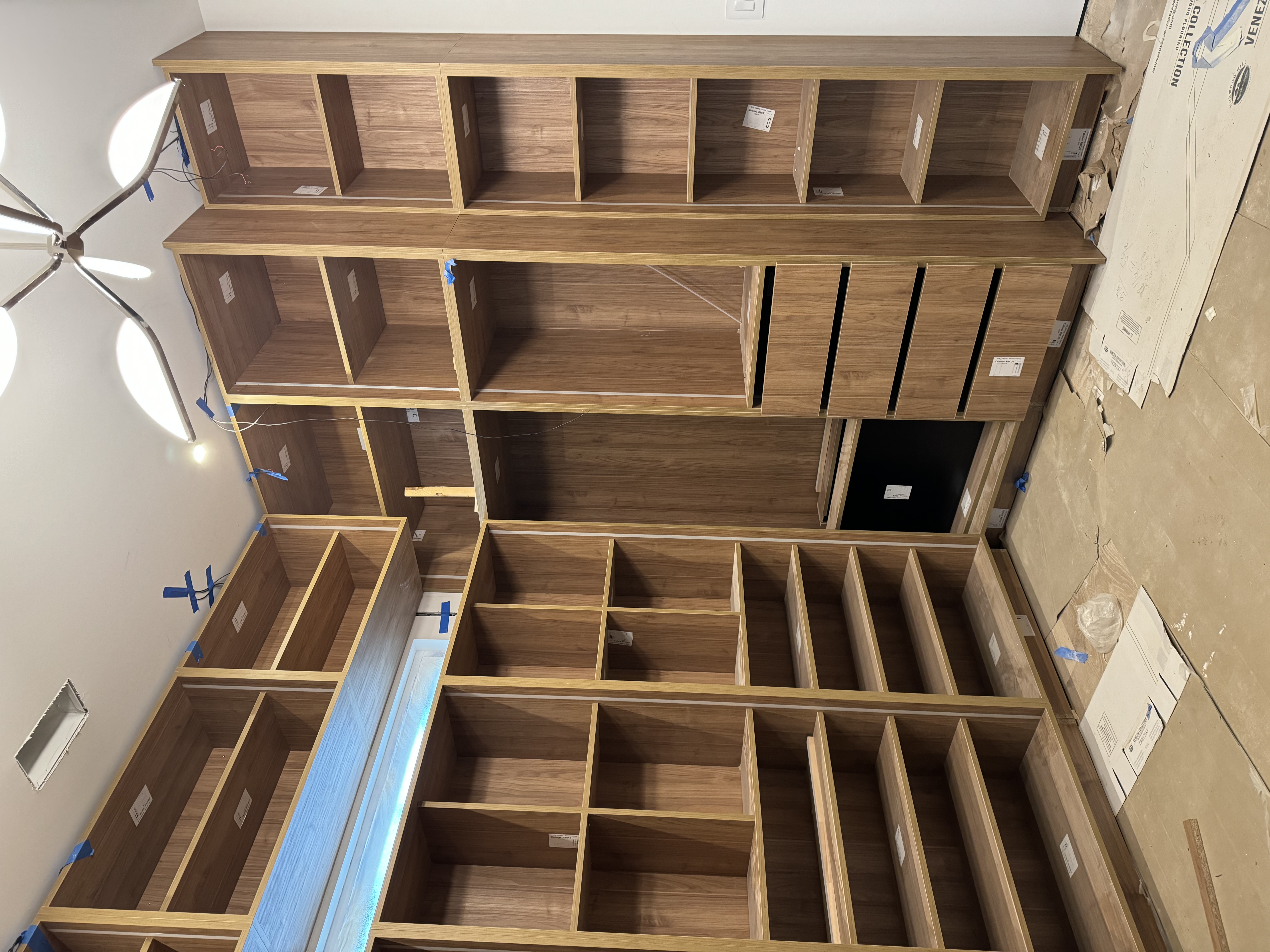 Cabinet mounting and leveling